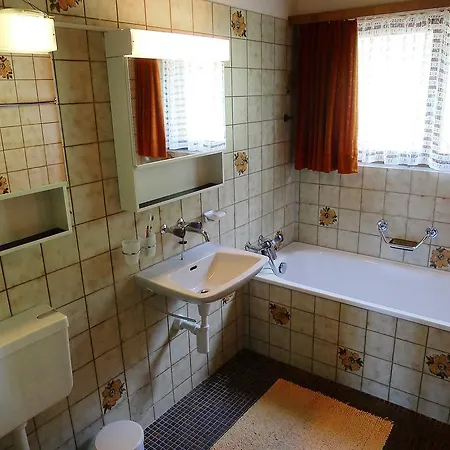 Holiday Chalet Stockenweidstrasse Casa de Férias *